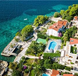 5 bedroom beachfront villa with pool on Ciova Island, Trogir, sleeps 12